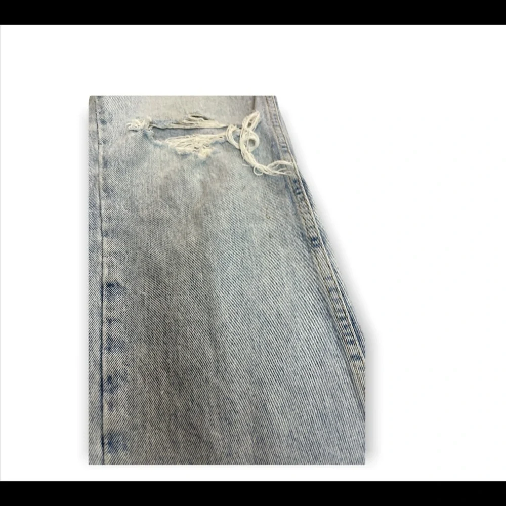 Wrangler distressed jean